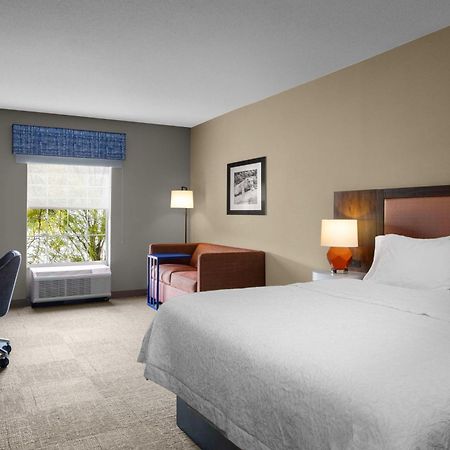 Hampton Inn & Suites State College At Williamsburg Square Ngoại thất bức ảnh