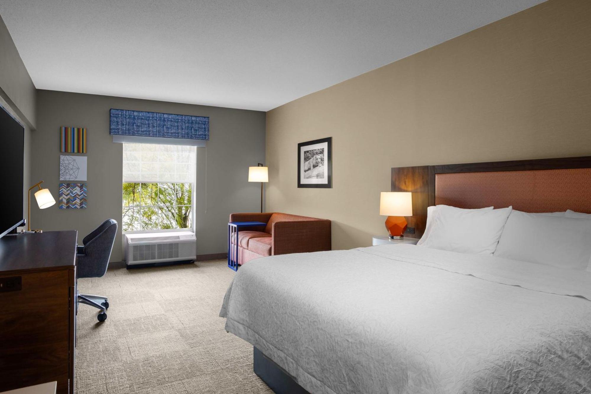 Hampton Inn & Suites State College At Williamsburg Square Ngoại thất bức ảnh